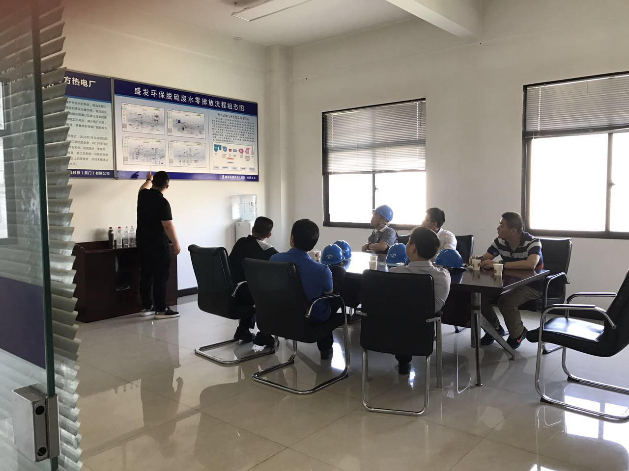 粤电湛江电厂何主任一行到焦作万方项目部参观考察并进行技术交流
